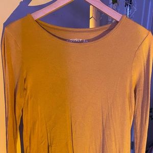 Yellow long sleeve shirt
